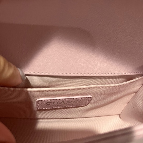 Small Chanel boy from 22p collection - Picture 7 of 8